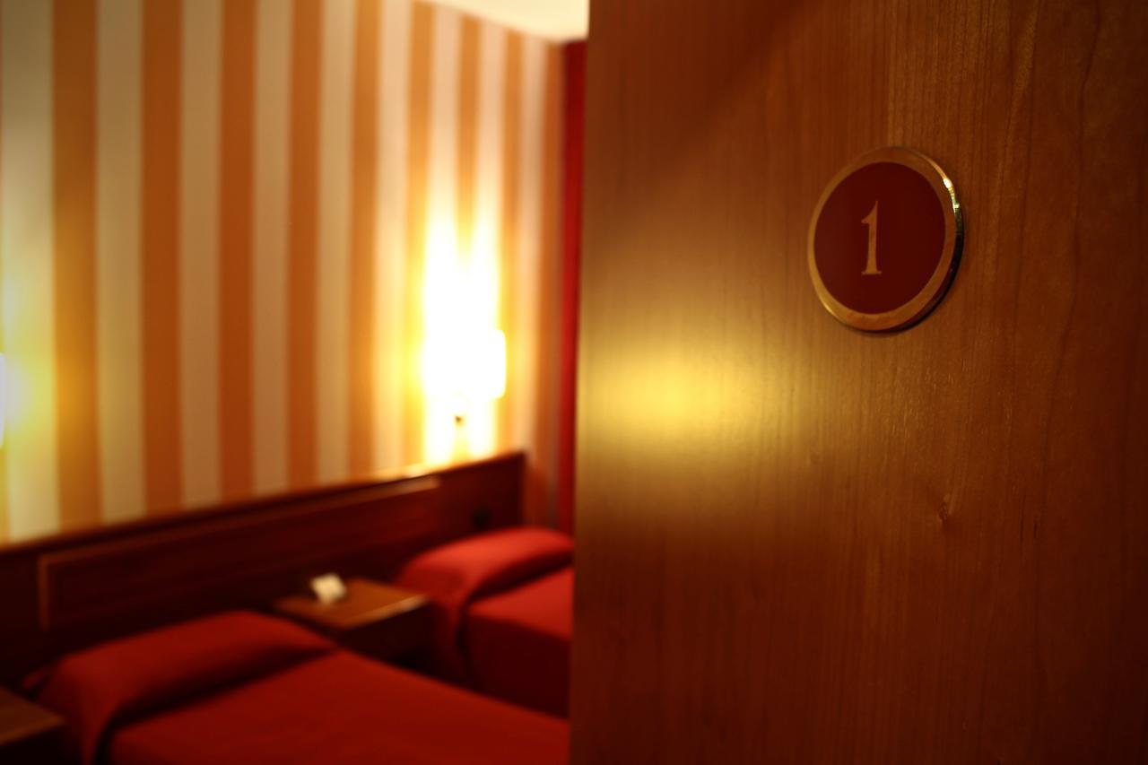 Hotel Air Bag โลดิ ภายนอก รูปภาพ